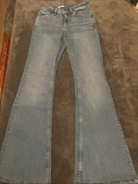 Women’s Light Blue Flared Jeans
